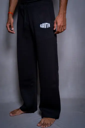 BLACK SWEATPANTS